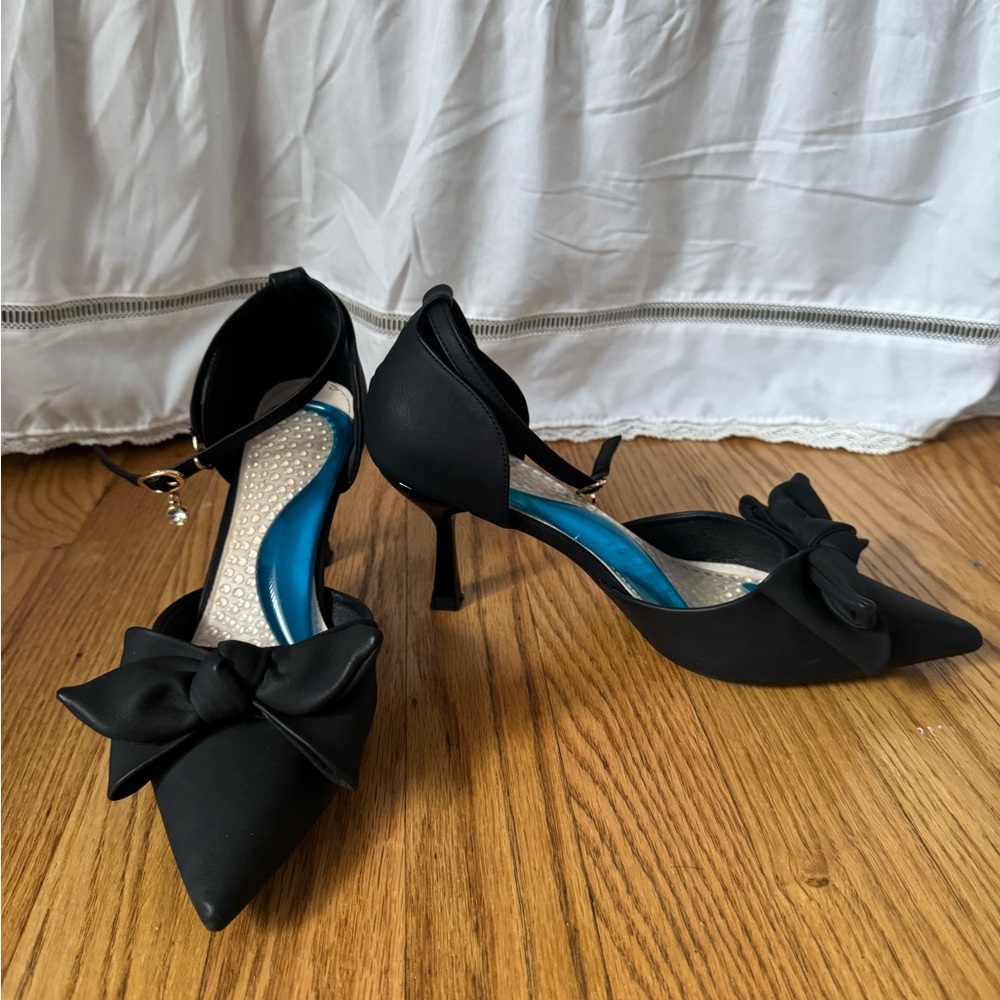 Elegant Heels with Bow